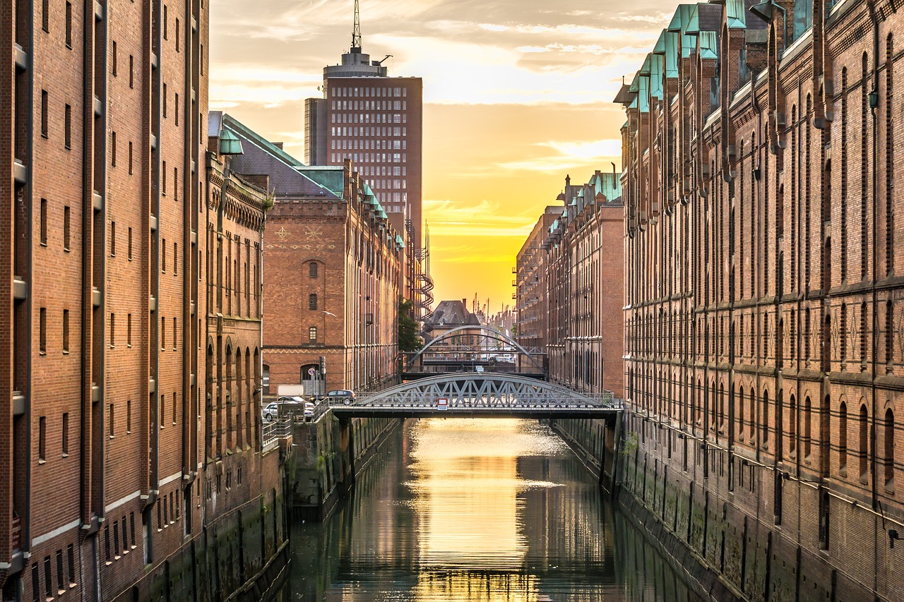 hamburg, speicherstadt, channel-2976711.jpg